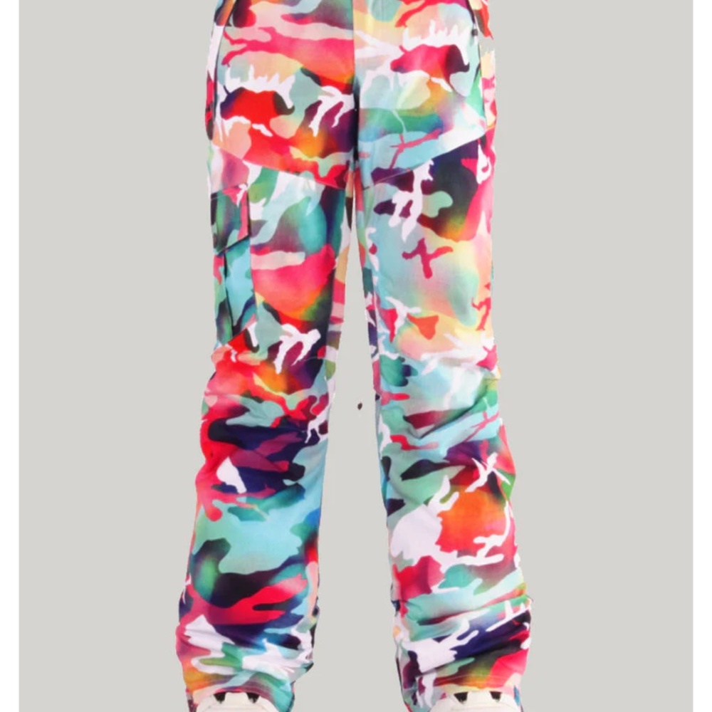 Women’s Snow Pants- size Small.  NEW!!